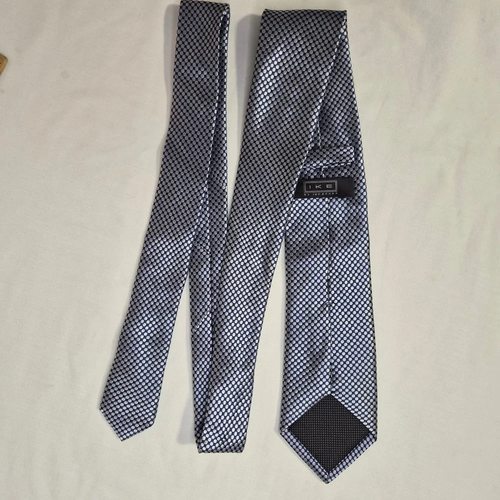 Ike Behar Tie Mens Blue Silver Polka Dot Silk Blend Necktie Formal Business